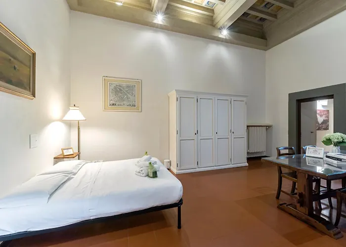 Unyca- Elegant "Santo Spirito"